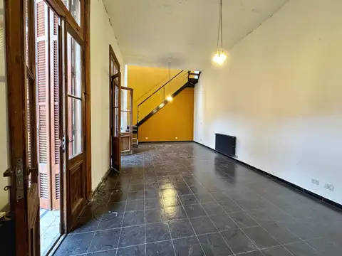 Depto Tipo Casa en Venta 70 años