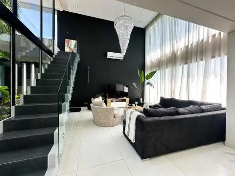 Casa en Venta 1 año