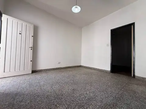 Depto Tipo Casa en Venta en Morón, USD 39.500
