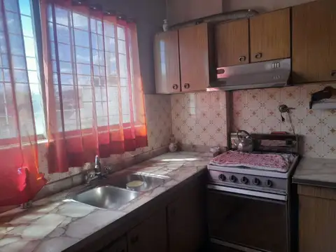Casa 6 ambientes con 3 baños