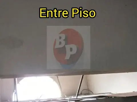 REGIO LOCAL CON VIDRIERA SIN EXPENAS  EN SAN TELMO 