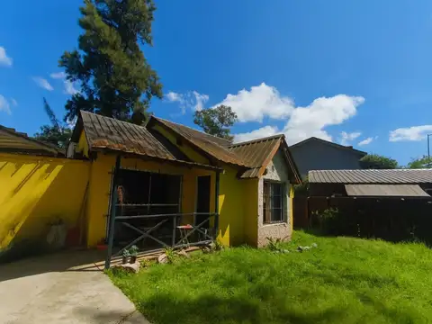 VENTA CASA 4 AMBIIENTES EN TORTUGUITAS