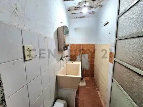 PH VENTA O PERMUTA DOMINICO AVELLANEDA 3 AMBIENTES A REFACCIONAR