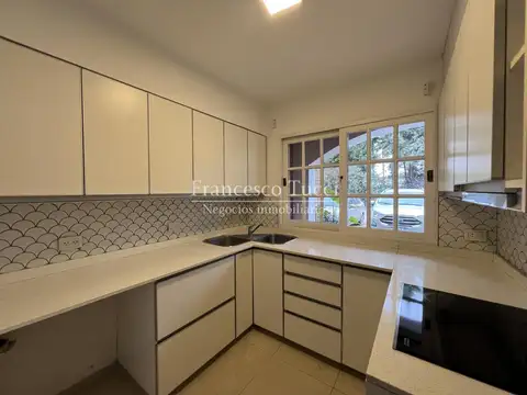 Depto Tipo Casa en Alquiler de 3 dormitorios