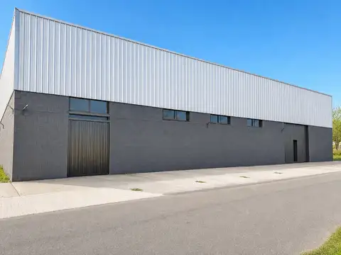 Galpón deposito 650 m2 en alquiler en Fisherton