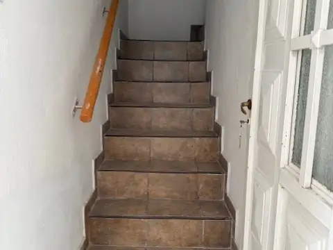 Depto Tipo Casa 4 ambientes con 1 baño