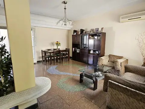 Departamento 5 ambientes con 2 baños