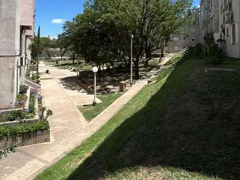 Monseñor Pablo Cabrera 1980