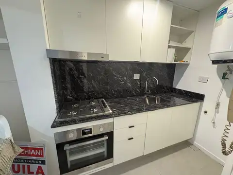 Departamento en Alquiler en Macrocentro, $ 550.000