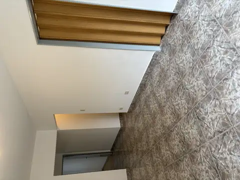 Departamento en Alquiler en Parque Centenario, $ 650.000