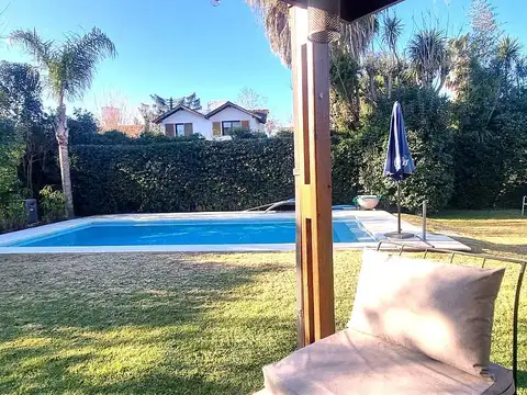 Casa en  Venta 4 ambientes en Campo Chico Country Club