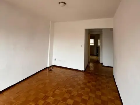 Combate De Los Pozos 100, Piso 9º