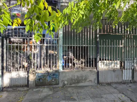 Avenida Presidente Bernardino Rivadavia 3900