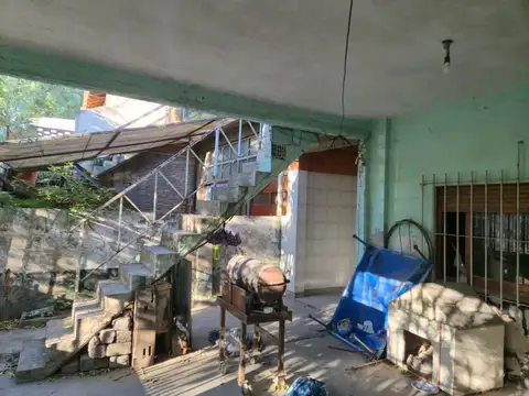 Casa 6 ambientes con 3 baños