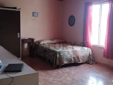 Venta Villa Allende  Dos Casas en Terreno Grande Zona Lomas Sur