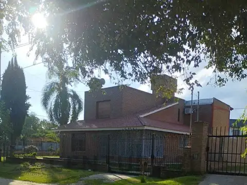 ¡Oportunidad Única! Dos Casas en Terreno Grande - Lomas Sur, Villa Allende