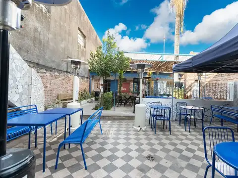 Casa 5 ambientes con 2 baños