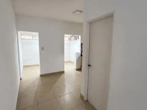 Depto Tipo Casa en Alquiler de Monoambiente