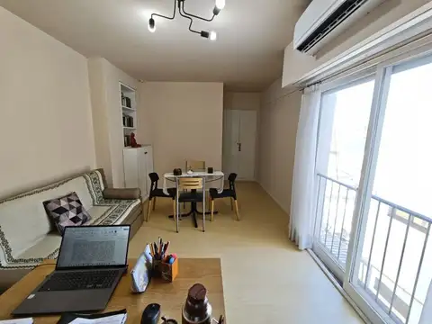 Lavalle 2670 , Piso 9