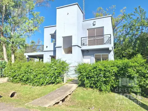 Casa en Maschwitz Village