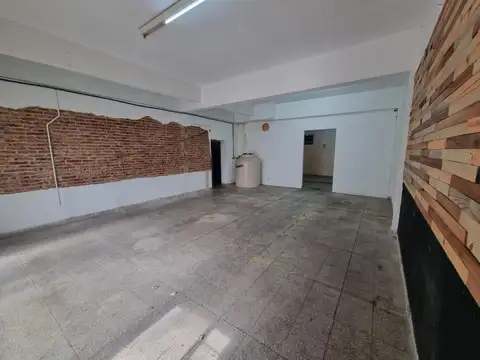 EN VENTA EN CIUDAD JARDIN LOCAL A LA CALLE EN PLANTA BAJA - FICHA 9971