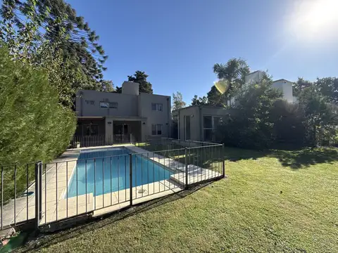 Casa en Condominio Cerrado - Benavidez - Tigre