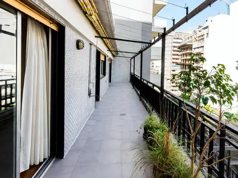 Venta exclusivo semipiso 4 amb. 2 cocheras
