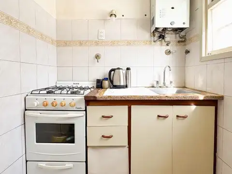 PH 4 AMBIENTES AL FRENTE CON BALCÓN CORRIDO