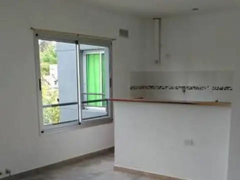 DEPTO EN ALQUILER BERAZATEGUI  OESTE