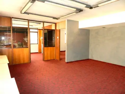 Oficina 4 ambientes con 2 baños
