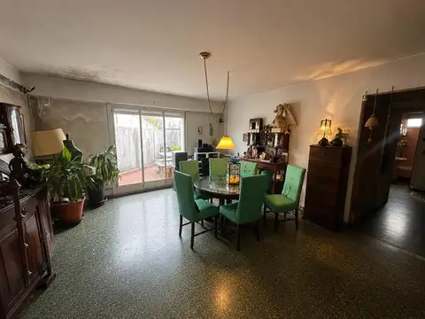 Venta Departamento 3 Ambientes a Reciclar con 2 Patios Terraza en Villa Gral. Mitre