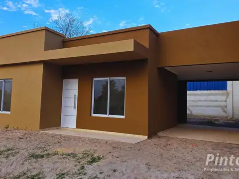 Casa a estrenar sobre calle alvear. gran oportunidad.