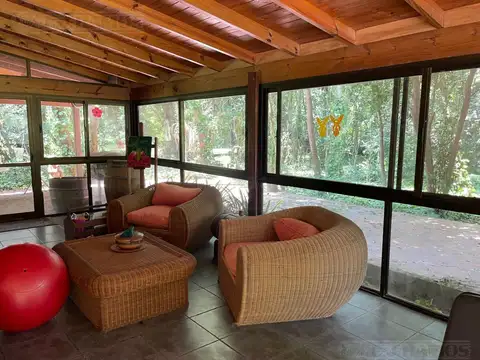 Casa en Venta con 4 cocheras