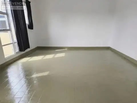 Depto Tipo Casa en Venta en Parque Chacabuco, USD 400.000