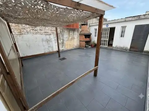 Depto Tipo Casa en Venta de 6 ambientes
