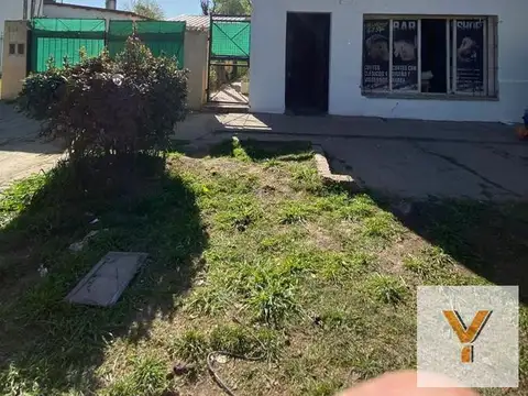 Avenida Storni y Islas Malvinas