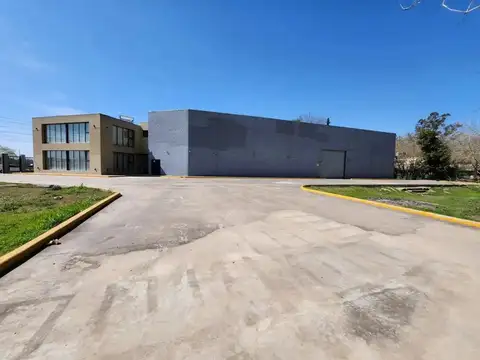 OFICINAS CON DEPOSITO SOBRE COLECTORA LOMA VERDE