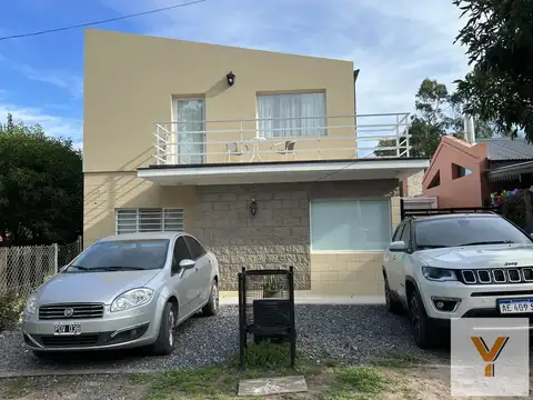 Casa en venta - 4 Dormitorios 4 Baños - General Pueyrredón
