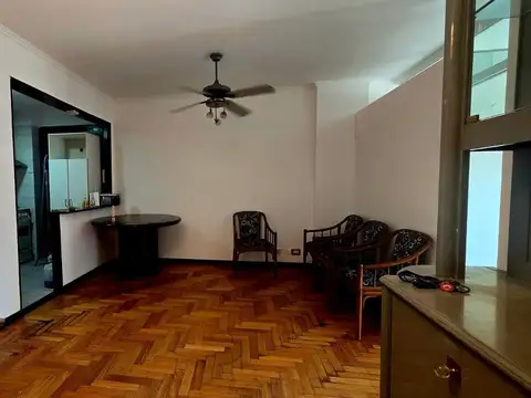 DEPARTAMENTO 2 AMBIENTES CON BALCON Y COCHERA