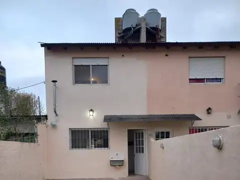 Depto Tipo Casa en Alquiler en Ingeniero Maschwitz, USD 700