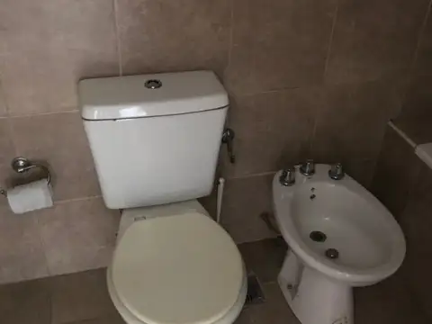 DEPARTAMENTO CON COCHERA