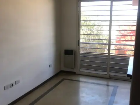 Departamento en Alquiler en La Plata, $ 420.000