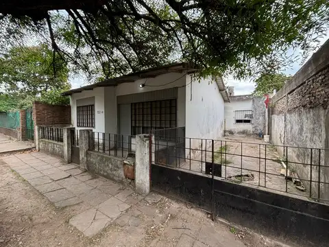 UBICACIÓN CÉNTRICA - IDEAL VIVIENDA, RENTA O DEPÓSITO