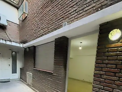EN VENTA DEPARTAMENTO INTERNO 2 DORM y PATIO