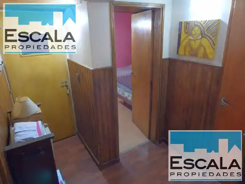 CASA DE 3 DORMITORIOS CON COCHERA EN VENTA