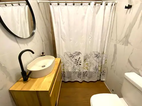 Depto Tipo Casa 4 ambientes con 2 baños