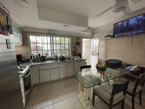 Depto Tipo Casa en Venta de 5 ambientes