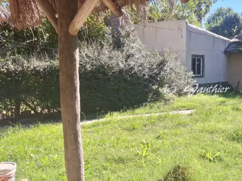 Casa quinta en venta de 240m2 ubicado en Barrio Los Pioneros