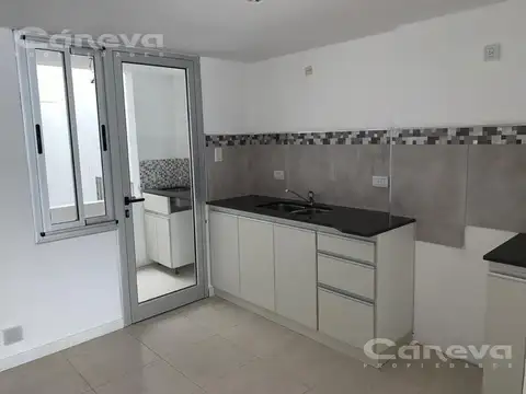 Depto Tipo Casa en Venta 40 años