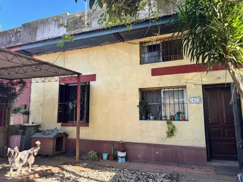 Venta de casa 2 dormitorios en barrio Peñarol